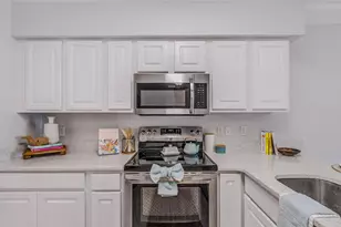 7 Laguna St, Fort Walton Beach, FL 32548 - Photo 10