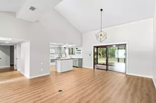 605 Sailboat Dr, Niceville, FL 32578 - Photo 10