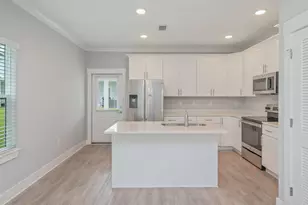 416 Date Palm Ln, Freeport, FL 32439 - Photo 12