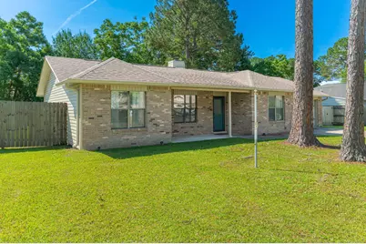 1621 W Campbell Drive, Fort Walton Beach, FL 32547 - Photo 1