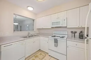 4276 Calinda Ln, Niceville, FL 32578 - Photo 6