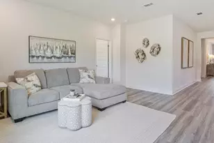 2005 Wiregrass St, Navarre, FL 32566 - Photo 12