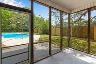 211 NW Natures Trail Ct, Fort Walton Beach, FL 32548 - Photo 8