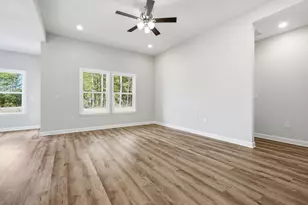 98 Spooner St, Defuniak Springs, FL 32433 - Photo 2