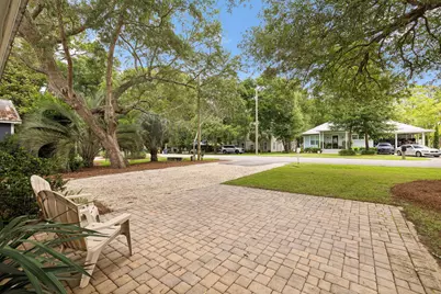 573 Ricker Avenue, Point Washington, FL 32459 - Photo 4