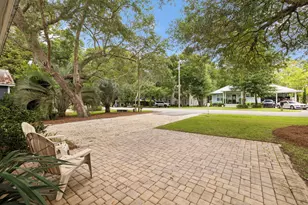 573 Ricker Ave, Point Washington, FL 32459 - Photo 4