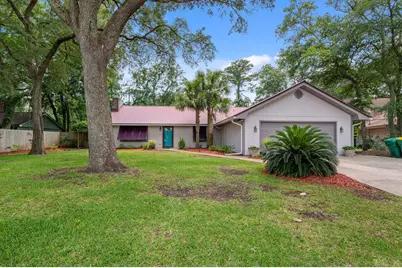 952 Rue De Palms, Niceville, FL 32578 - Photo 1