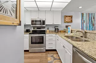 520 N Richard Jackson, Panama City Beach, FL 32407 - Photo 28