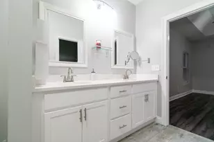 2243 N Wind Trace Rd, Navarre, FL 32566 - Photo 18