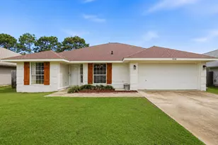 9538 Parker Pl Dr, Navarre, FL 32566 - Photo 1