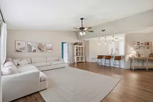 9538 Parker Pl Dr, Navarre, FL 32566 - Photo 14