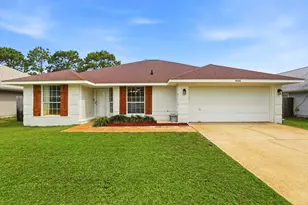 9538 Parker Pl Dr, Navarre, FL 32566 - Photo 2