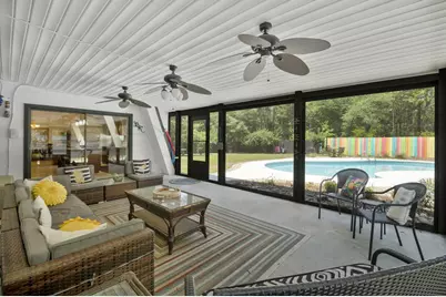 2121 Mar Mar Lane, Navarre, FL 32566 - Photo 10