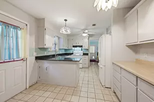 4256 Burbank Dr, Milton, FL 32583 - Photo 8