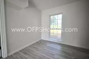 131 Adkinson Dr, Crestview, FL 32536 - Photo 4