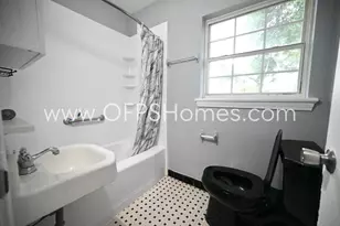 131 Adkinson Dr, Crestview, FL 32536 - Photo 8
