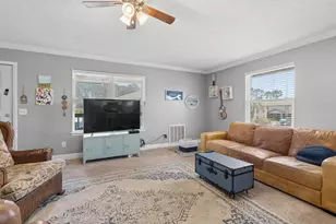 7813 N Lagoon Dr, Panama City Beach, FL 32408 - Photo 6