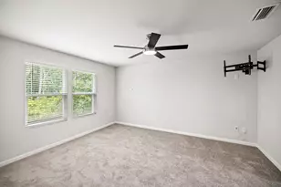 460 Riverwalk Cir, Freeport, FL 32439 - Photo 8
