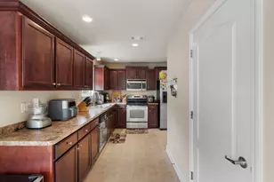 111 Bronze Cir, Crestview, FL 32539 - Photo 8