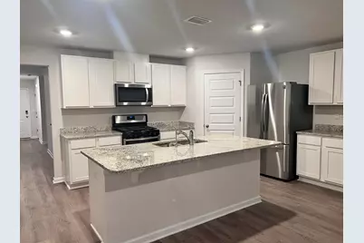 4636 Honor Guard Way, Crestview, FL 32539 - Photo 4