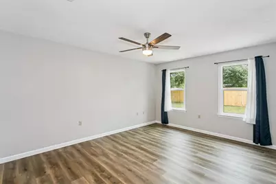 2182 Calle De Cantabria, Navarre, FL 32566 - Photo 14