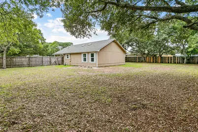 2182 Calle De Cantabria, Navarre, FL 32566 - Photo 28