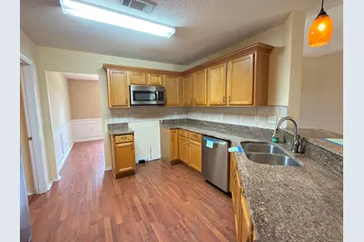 688 Brunson Street, Crestview, FL 32536 - Photo 6