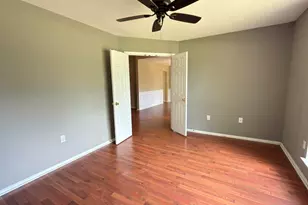 688 Brunson St, Crestview, FL 32536 - Photo 10