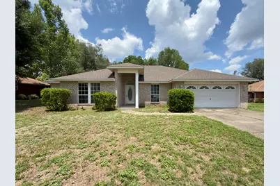 688 Brunson Street, Crestview, FL 32536 - Photo 1