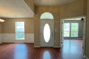 688 Brunson St, Crestview, FL 32536 - Photo 2