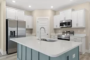 201 Lyla Ln, Crestview, FL 32539 - Photo 4