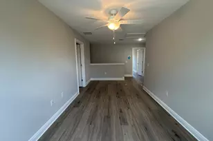 2307 Hadleigh Hills Ct, Navarre, FL 32566 - Photo 16