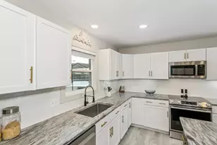 1702 Green Palm Cir, Niceville, FL 32578 - Photo 18