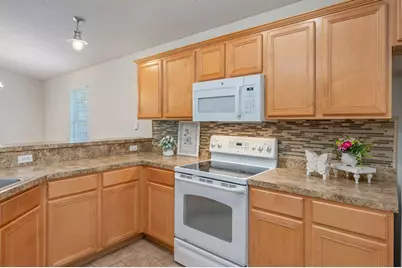 2070 Catline Circle, Navarre, FL 32566 - Photo 10