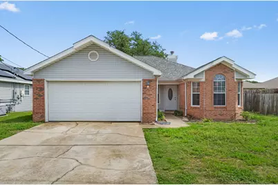 305 W Danielle Court, Mary Esther, FL 32569 - Photo 1
