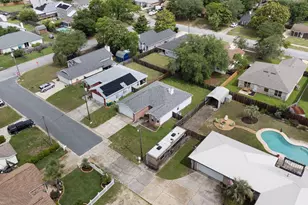 305 W Danielle Ct, Mary Esther, FL 32569 - Photo 28