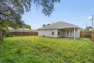 305 W Danielle Ct, Mary Esther, FL 32569 - Photo 26