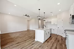 2806 Blackbird Ct, Crestview, FL 32539 - Photo 12