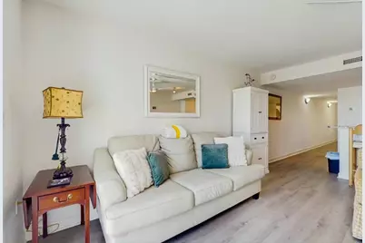 866 Santa Rosa Boulevard #102, Fort Walton Beach, FL 32548 - Photo 2