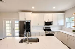 1951 Waterford Ridge Rd, Fort Walton Beach, FL 32547 - Photo 10