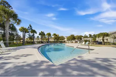 284 Date Palm Lane, Freeport, FL 32439 - Photo 2