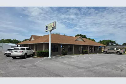 327 NE Racetrack Road #A, Fort Walton Beach, FL 32547 - Photo 2
