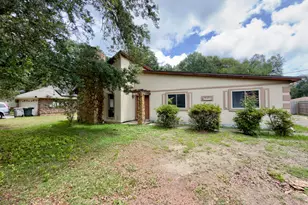 7718 Beechwood Dr, Pensacola, FL 32514 - Photo 1