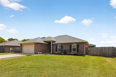 8803 Bluebell Street, Milton, FL 32583 - Photo 4
