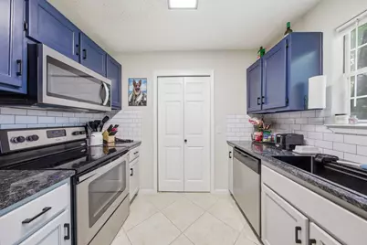 2144 Estate Circle, Navarre, FL 32566 - Photo 12