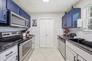 2144 Estate Cir, Navarre, FL 32566 - Photo 12