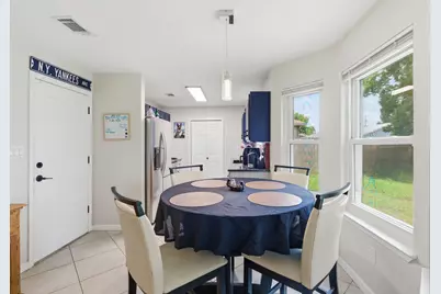 2144 Estate Circle, Navarre, FL 32566 - Photo 10