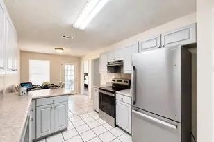 921 Lauderhill Ln, Fort Walton Beach, FL 32547 - Photo 6