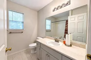 921 Lauderhill Ln, Fort Walton Beach, FL 32547 - Photo 12