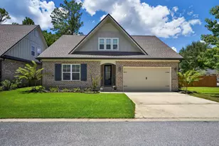 90 Laurel Oaks Dr, Freeport, FL 32439 - Photo 1